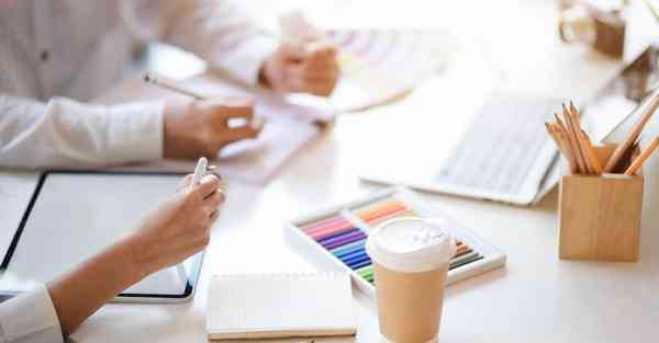 大数据包含设备数据的行业文章