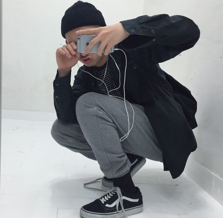缪友雅浩