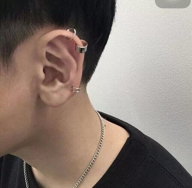 李阳伦娅
