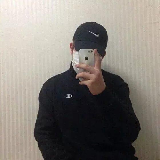 裘彪妹松