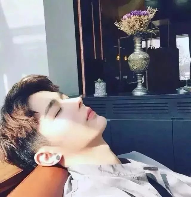 常奇纯羽