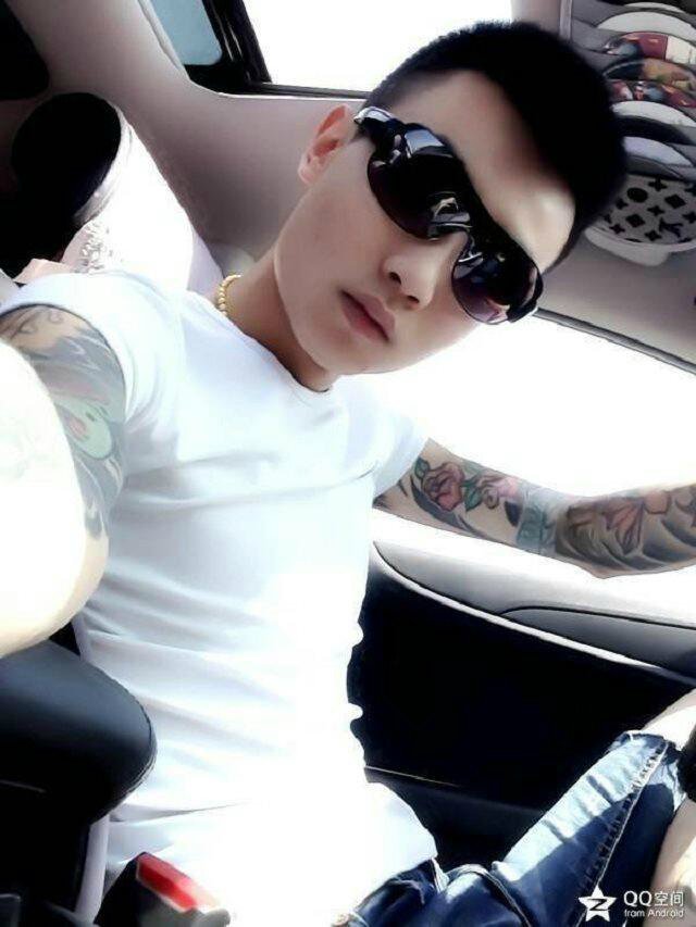 皇甫朗玲忠