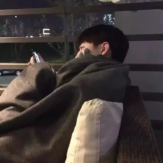 巩佳蓝筠